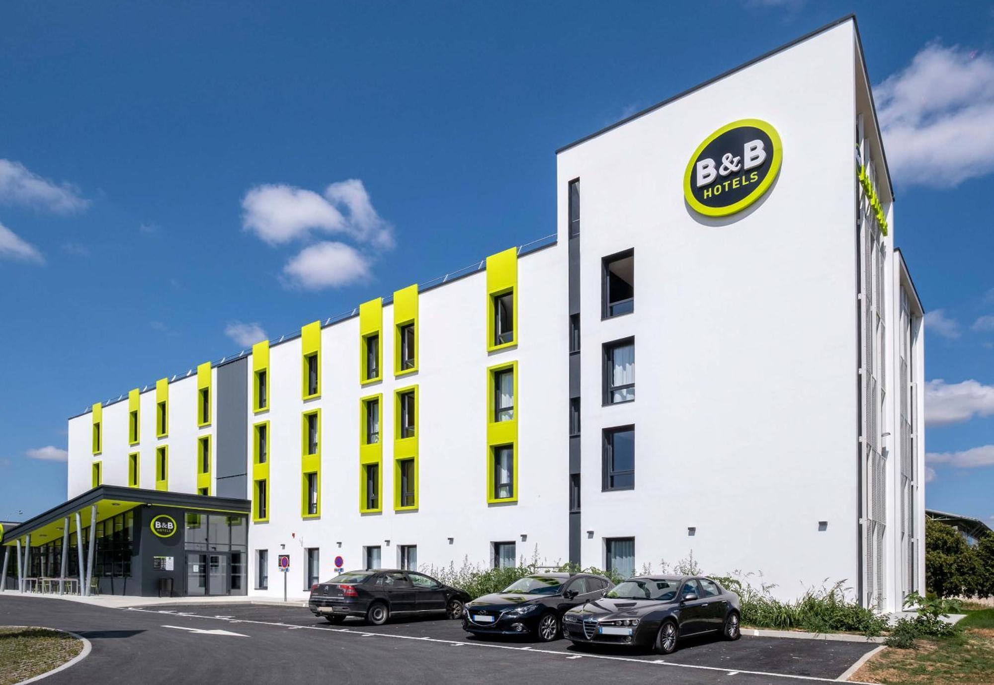B&B Hotel Сент Екстериор снимка
